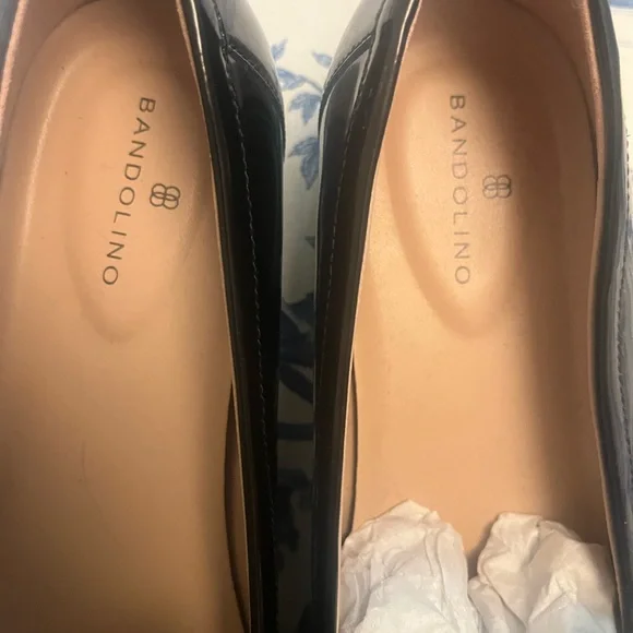 Bandolino Black Flats with Bow Detail - Picture 3 of 4